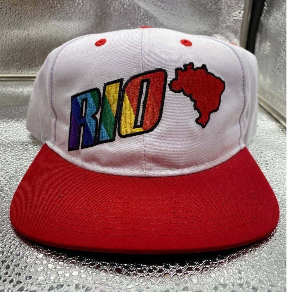 VTG Eclipse Rio Brazil Snapback Hat Mens OSFM White Red‎ Rainbow Spell Out